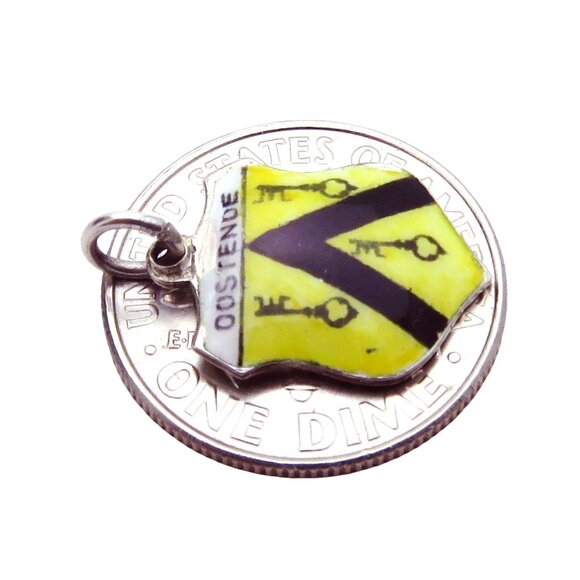 Vintage 800 Silver Oostende Belgium 3 Keys Coat of Arms Enamel Shield Charm - Picture 3 of 3